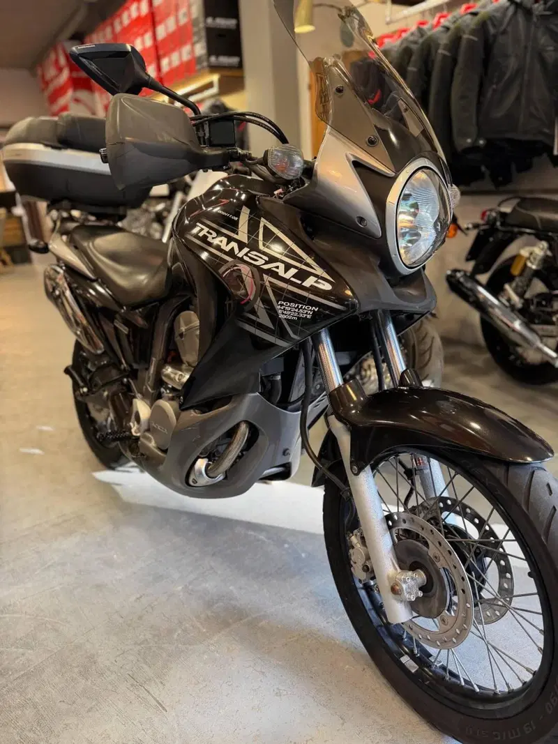 Honda Transalp XL 700 V (2007 - 2013) (2)