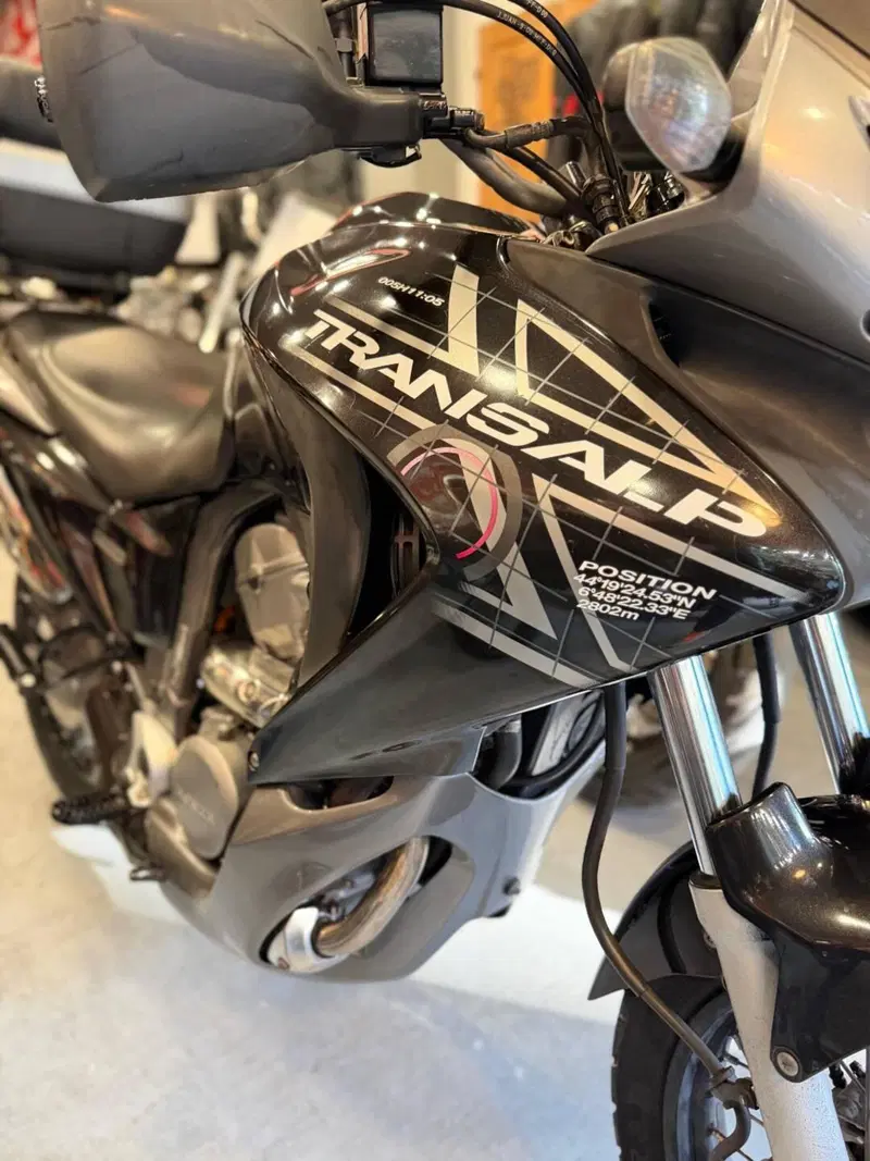 Honda Transalp XL 700 V (2007 - 2013) (3)