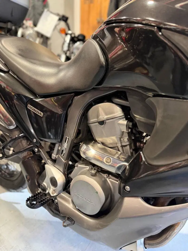 Honda Transalp XL 700 V (2007 - 2013) (4)