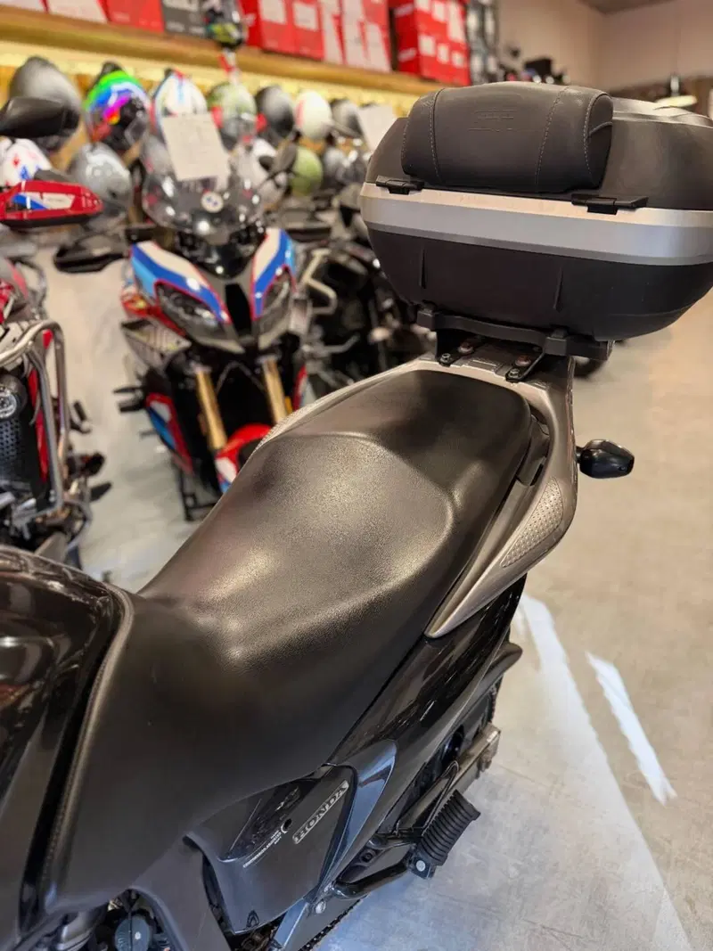 Honda Transalp XL 700 V (2007 - 2013) (14)