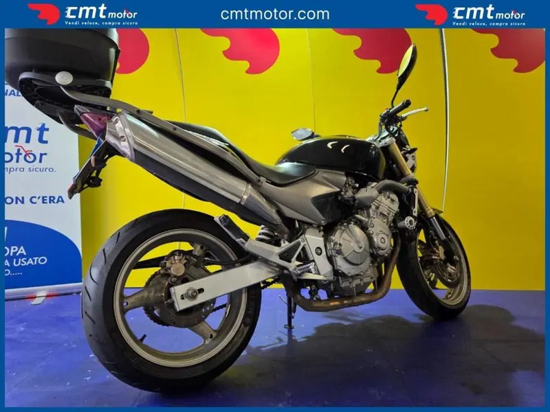 Honda Hornet 600 (2005 - 06) (4)