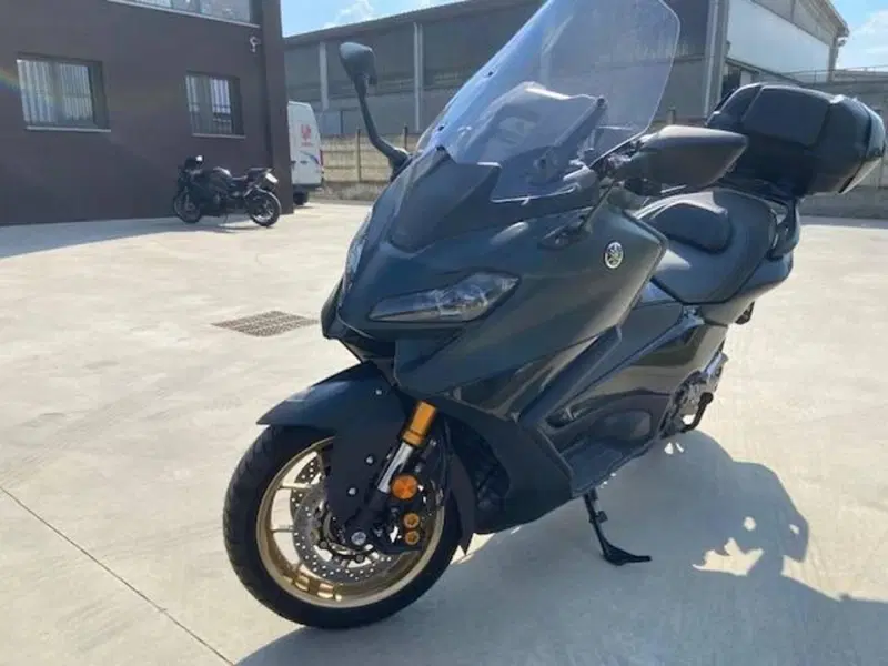 Yamaha T-Max 560 Tech Max (2022 - 24) (2)