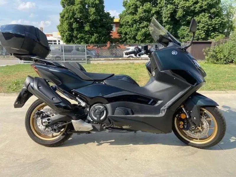 Yamaha T-Max 560 Tech Max (2022 - 24) (5)