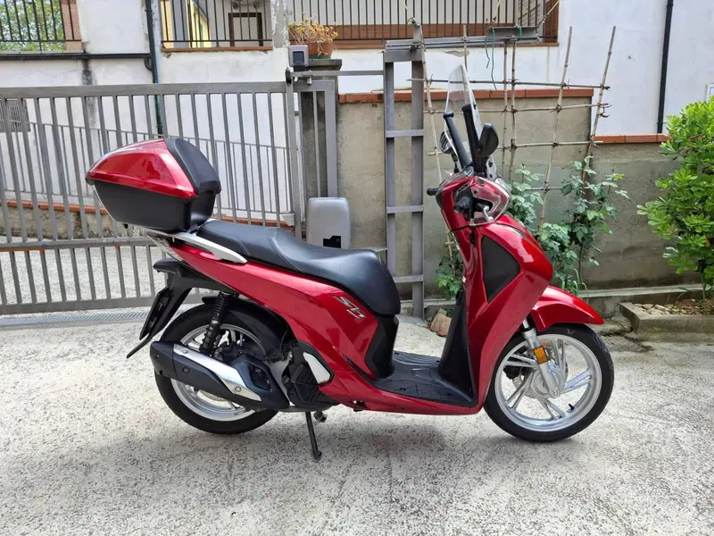 Honda SH 150i (2017 - 19) (2)