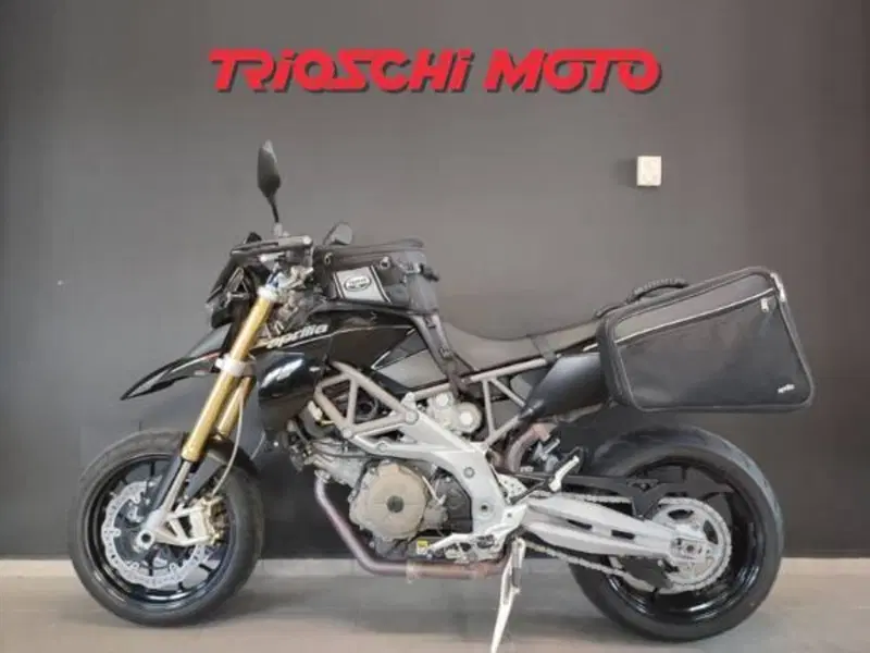 Aprilia Dorsoduro 750 (2009 - 14) (2)