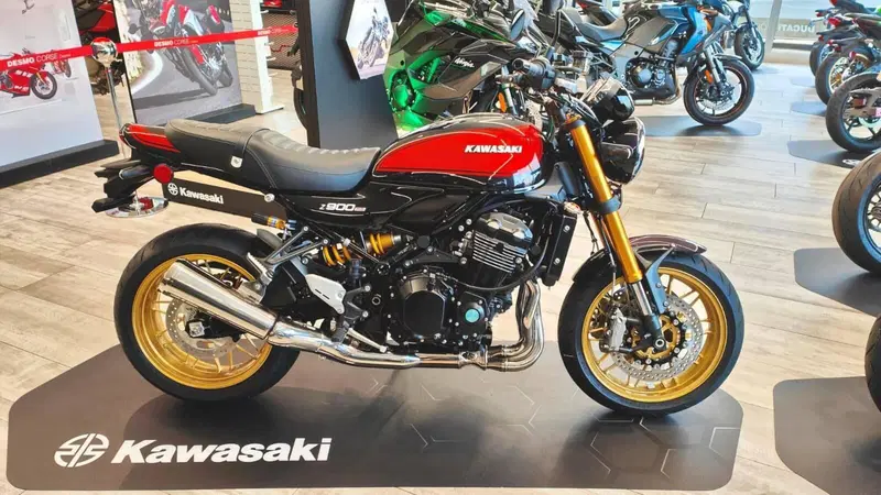 Kawasaki Z 900 RS SE (2026)
