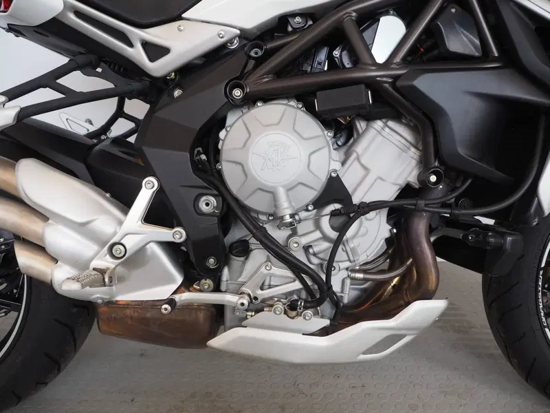 MV Agusta Dragster 800 (2014 - 19) (2)