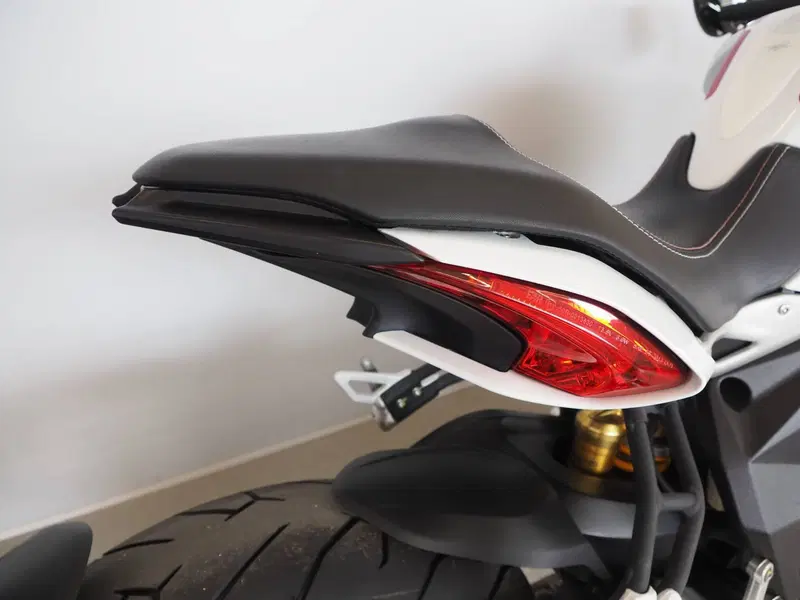 MV Agusta Dragster 800 (2014 - 19) (4)