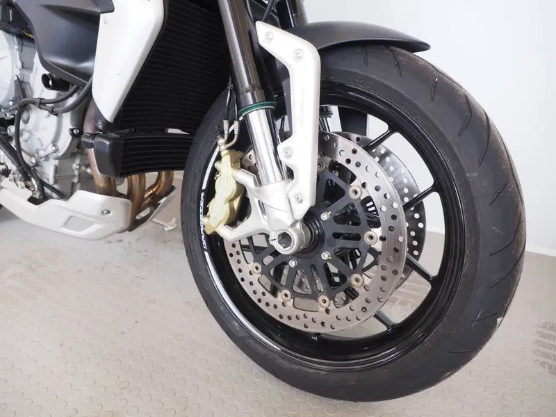 MV Agusta Dragster 800 (2014 - 19) (7)
