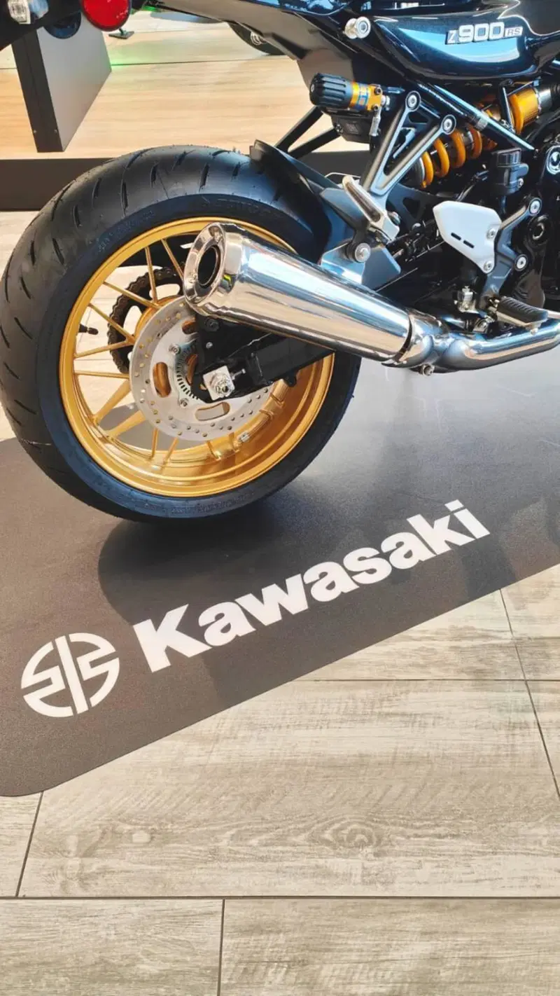 Kawasaki Z 900 RS SE (2026) (9)