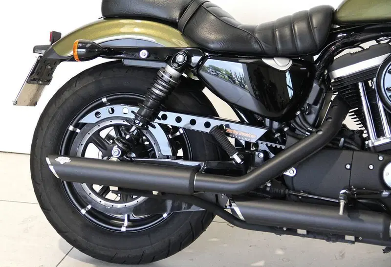 Harley-Davidson 883 Iron (2014 - 16) - XL 883N (3)