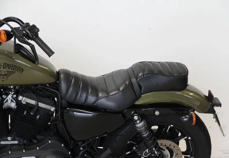 Harley-Davidson 883 Iron (2014 - 16) - XL 883N (11)