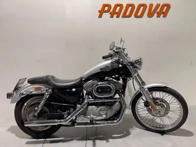 Harley-Davidson 883 Custom (2001 - 05) - XL 53C usata