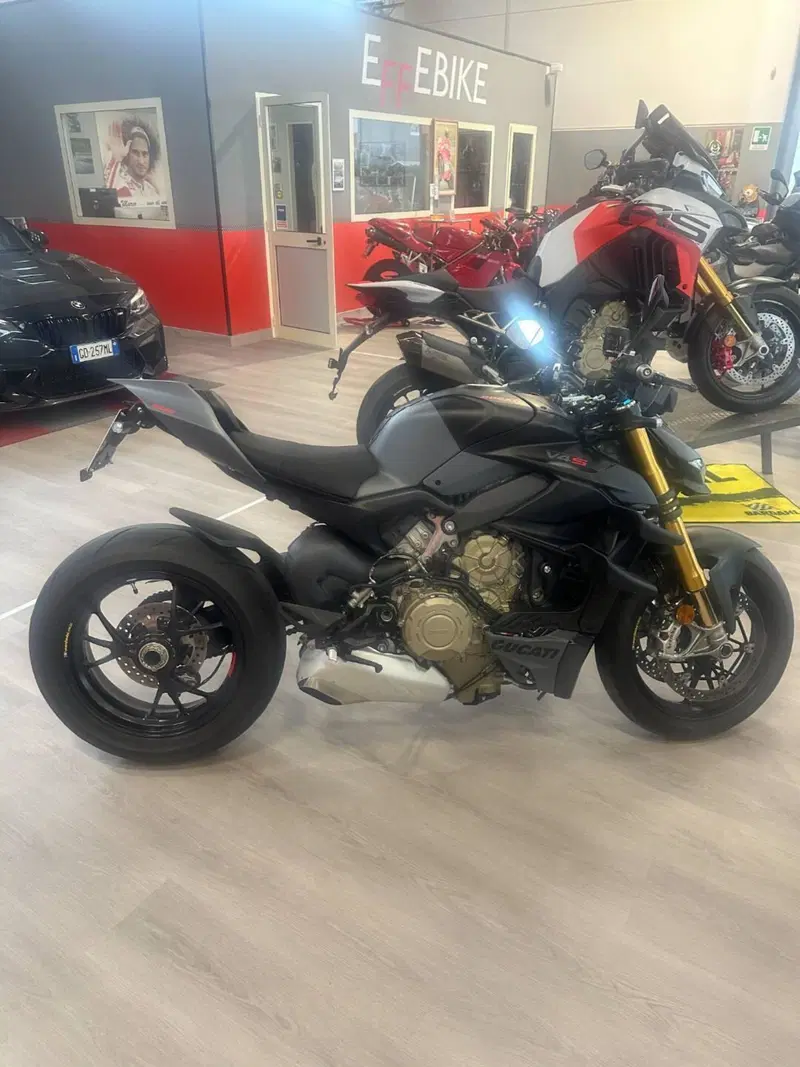 Ducati Streetfighter V4 S (2023 - 24) (3)