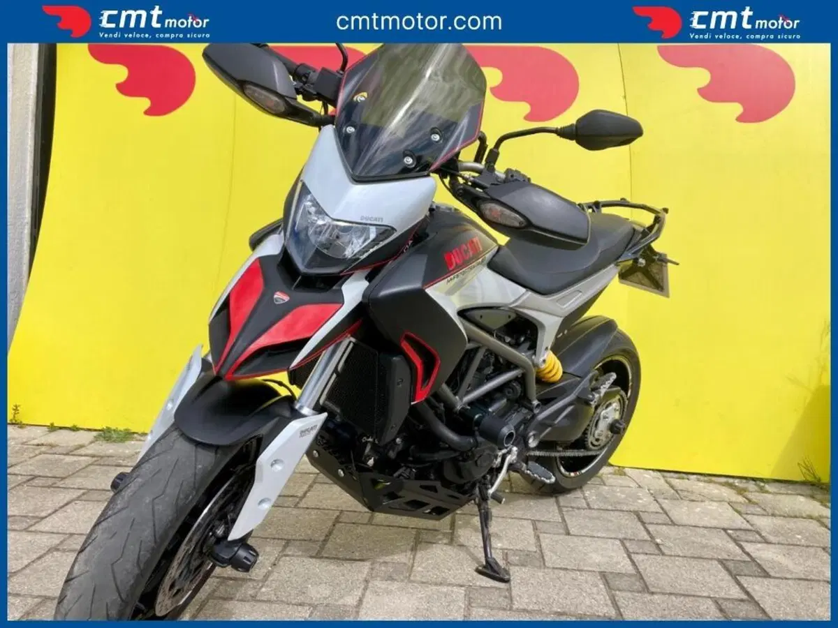 Ducati Hyperstrada 821 (2013 - 15) (2)