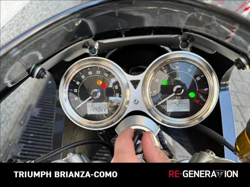 Triumph Thruxton 1200 (2017 - 20) (9)
