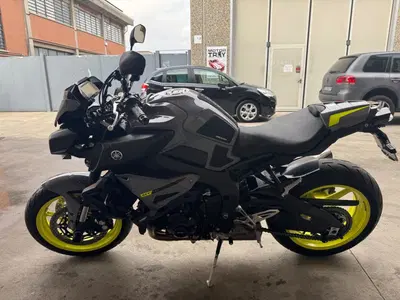 Yamaha MT-10 ABS (2016 - 17) usata
