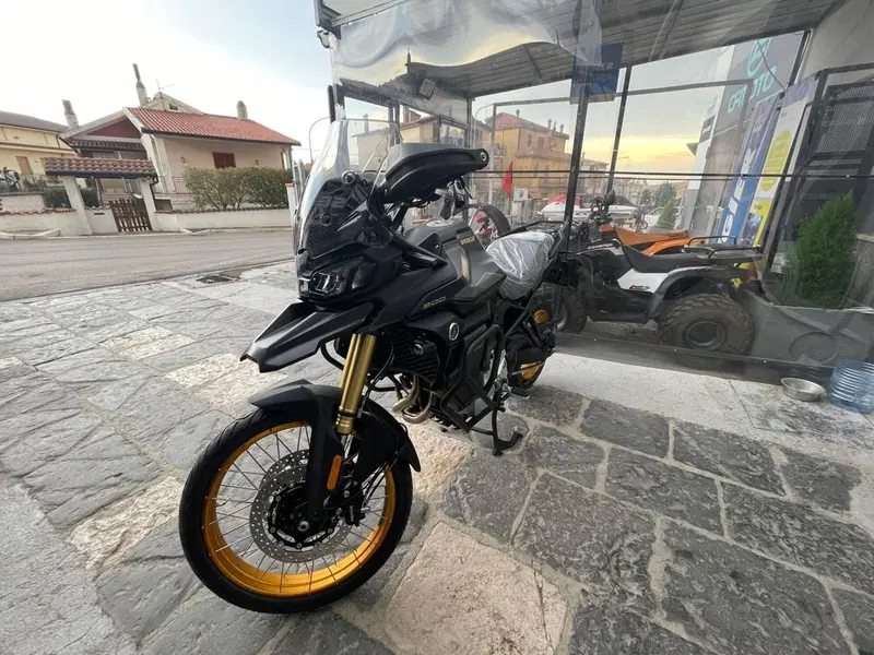 Voge Valico 900DSX (2024 - 26) (5)