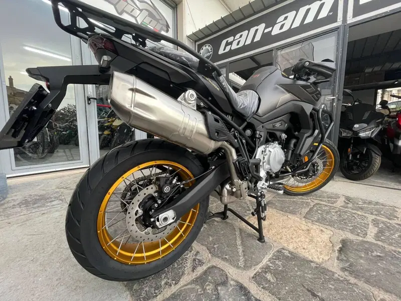 Voge Valico 900DSX (2024 - 26) (7)