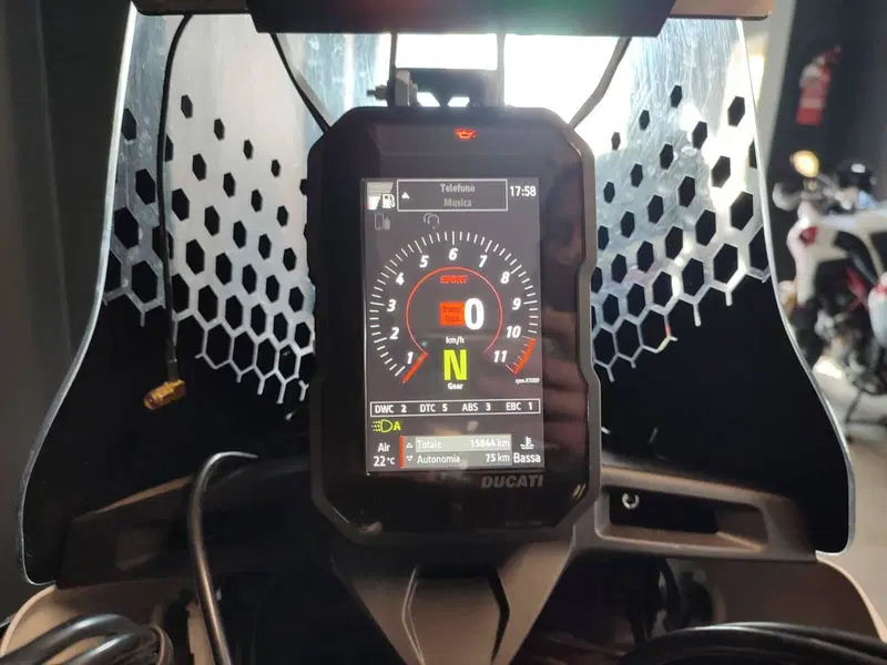Ducati DesertX (2022 - 25) (3)