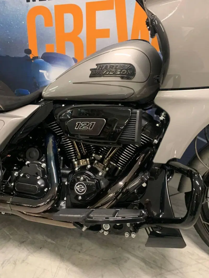 Harley-Davidson CVO Road Glide (2023) (5)