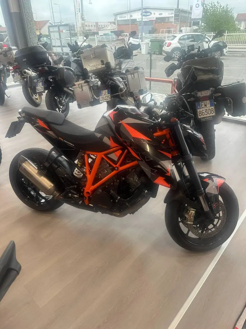 KTM 1290 Super Duke R ABS (2014 - 16) (2)