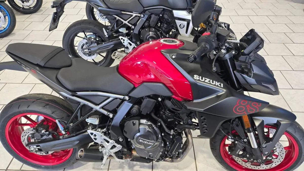 Suzuki GSX-8S (2025 - 26) (3)