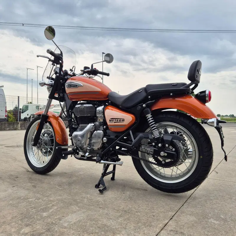 Royal Enfield Meteor 350 Aurora (2024 - 26) (3)