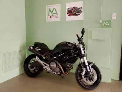 Ducati Monster 696 ABS (2009 - 14) usata