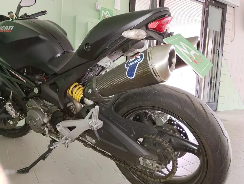 Ducati Monster 696 ABS (2009 - 14) (5)
