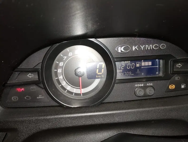 Kymco Xciting 400i (2012 - 17) (5)