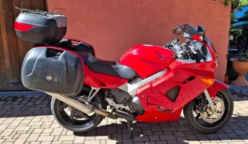 Honda VFR 800 (1998 - 01)