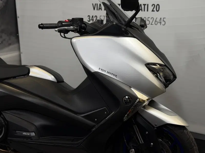 Yamaha T-Max 530 SX (2017 - 19) (2)