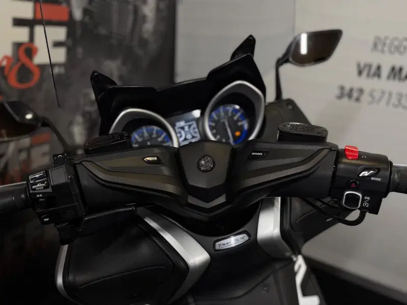 Yamaha T-Max 530 SX (2017 - 19) (13)