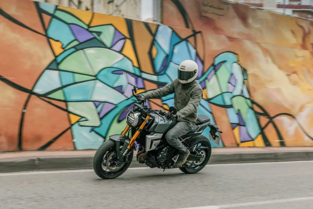 Suzuki GSX-8T e GSX-8TT conquistano il Red Dot Design Award 2026 (2)