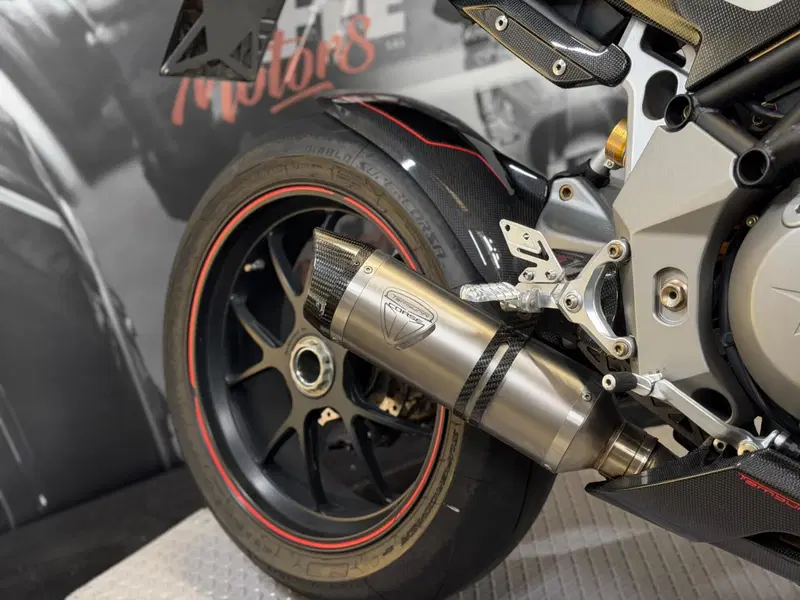 MV Agusta Brutale 910 R (2006 - 11) (5)