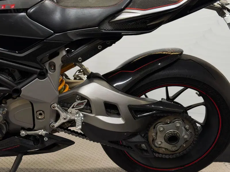 MV Agusta Brutale 910 R (2006 - 11) (10)