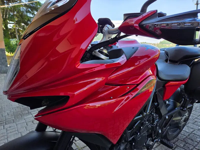 MV Agusta Turismo Veloce 800 Rosso (2021 - 23) (2)