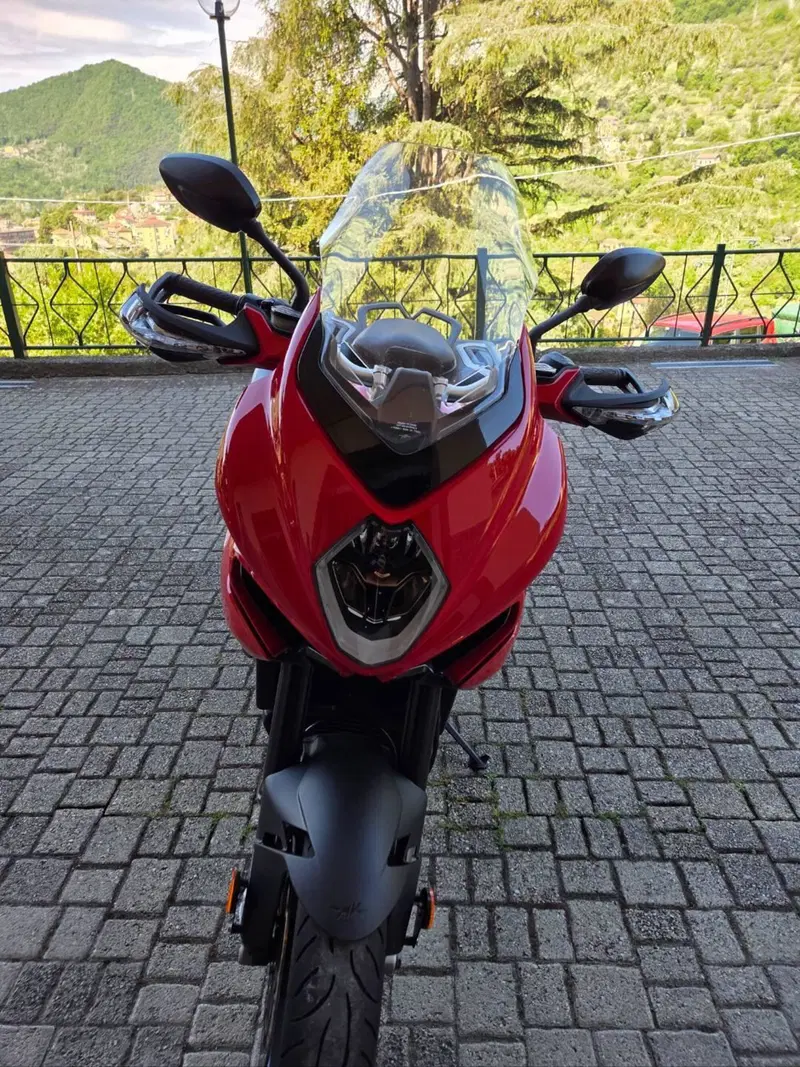 MV Agusta Turismo Veloce 800 Rosso (2021 - 23) (3)