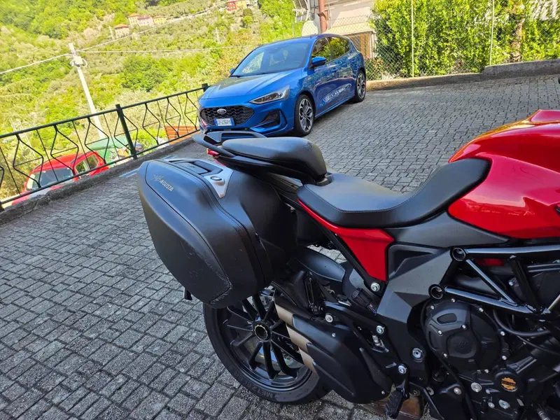 MV Agusta Turismo Veloce 800 Rosso (2021 - 23) (5)