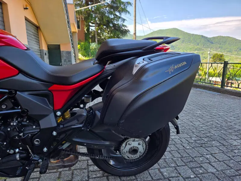MV Agusta Turismo Veloce 800 Rosso (2021 - 23) (6)