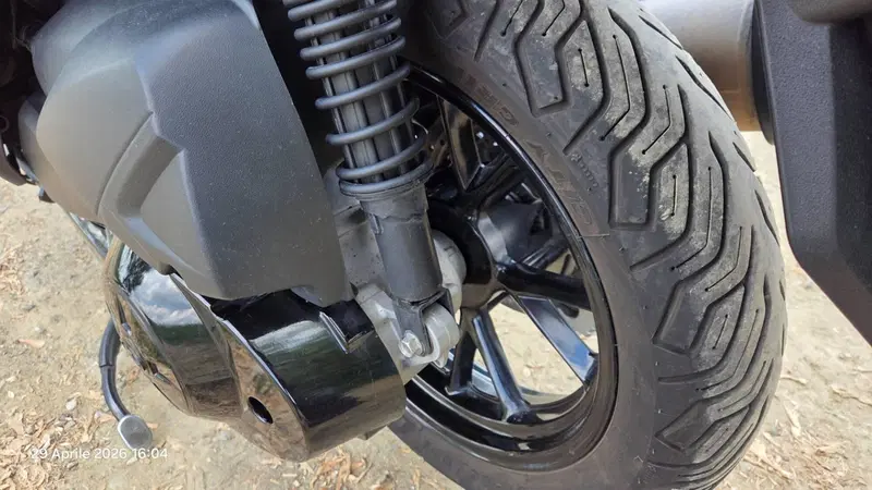 Kymco People 300i S (2021 - 22) (7)