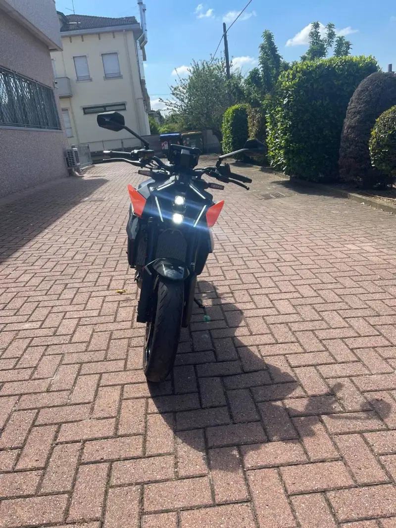 KTM 990 Duke (2024 - 26) (2)