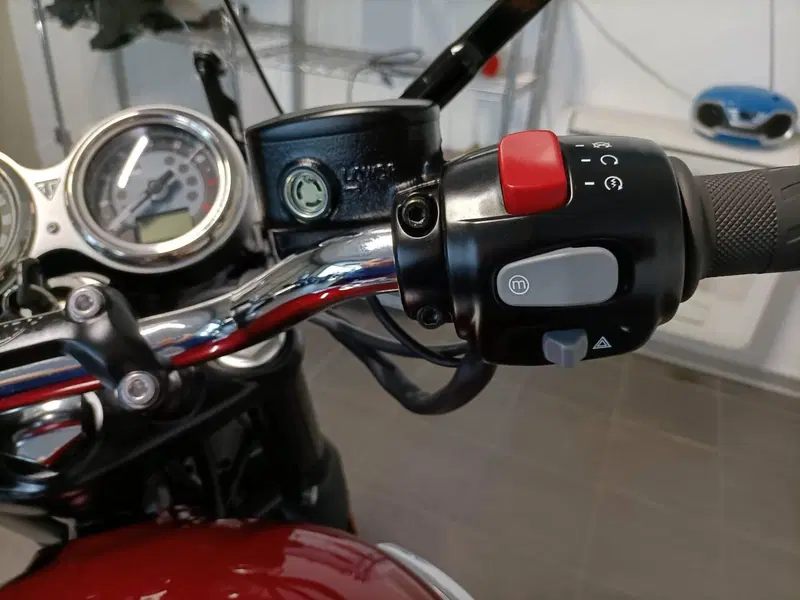 Triumph Bonneville T120 (2021 - 25) (15)
