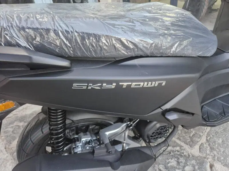 Kymco Skytown 125i (2024 - 26) (12)