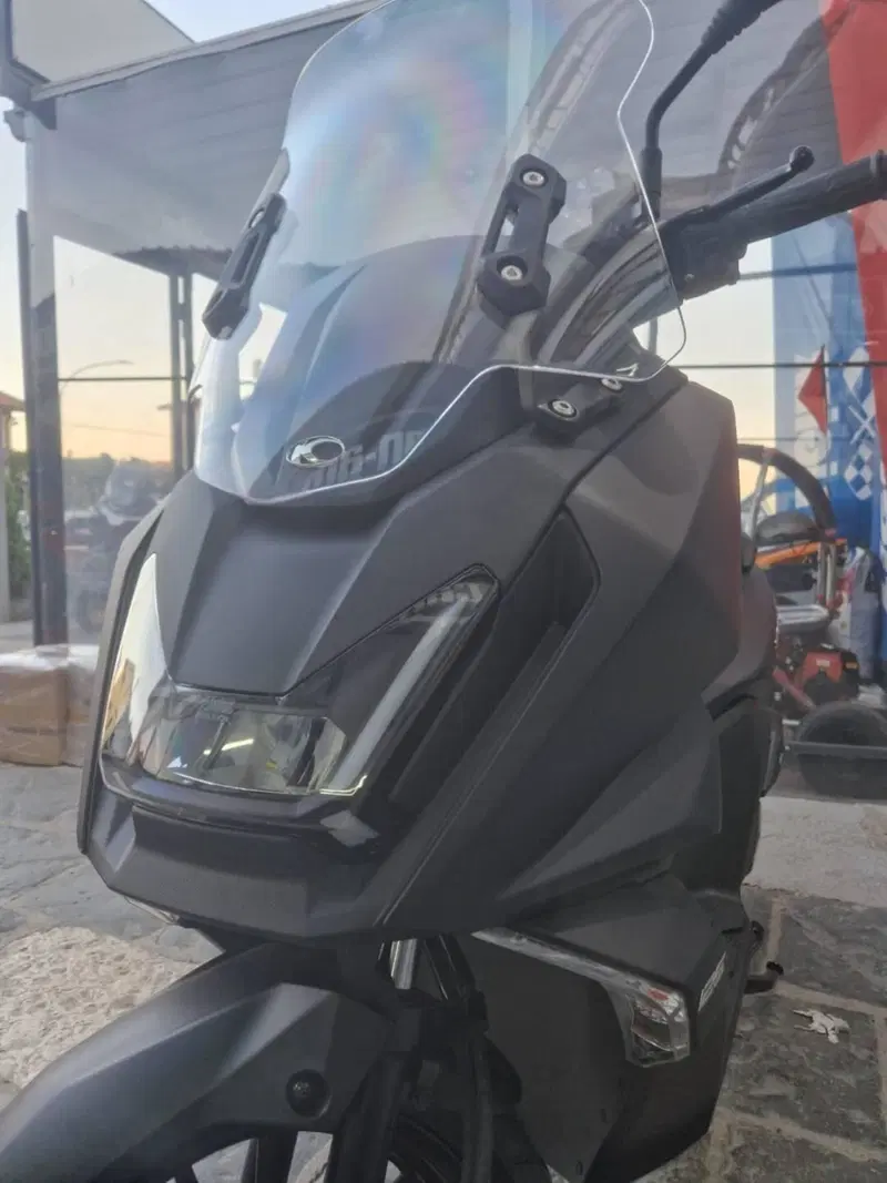 Kymco Skytown 125i (2024 - 26) (13)