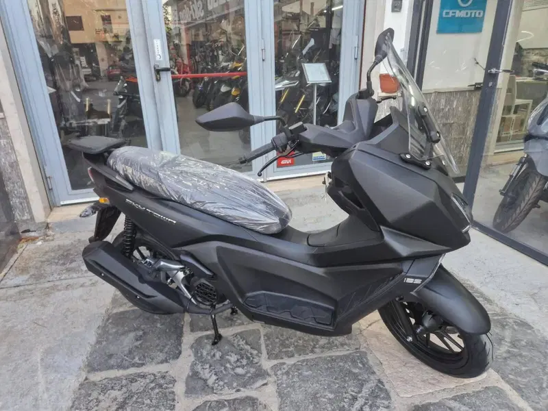 Kymco Skytown 125i (2024 - 26) (5)