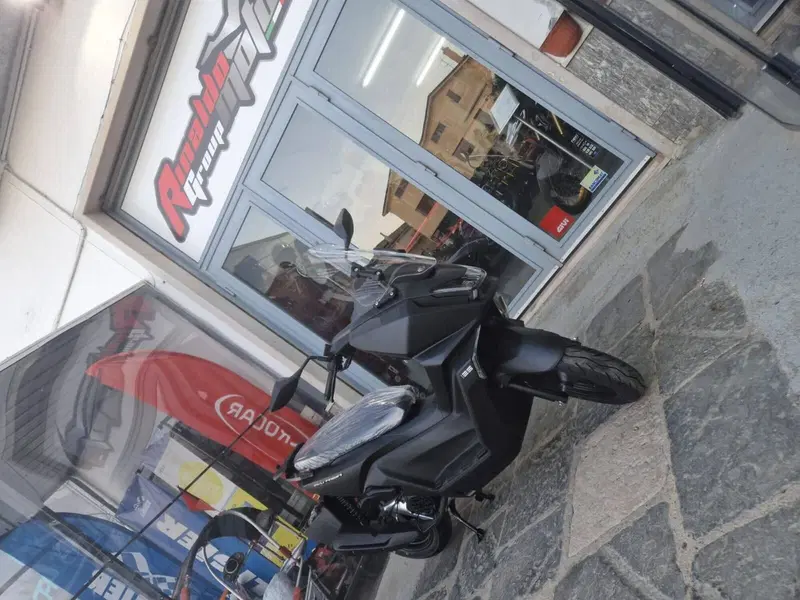 Kymco Skytown 125i (2024 - 26) (16)