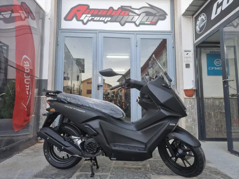 Kymco Skytown 125i (2024 - 26)