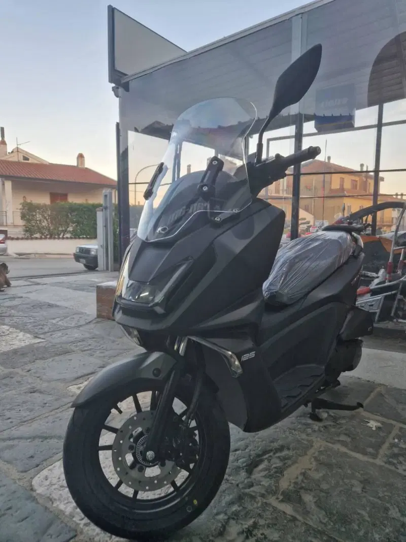 Kymco Skytown 125i (2024 - 26) (6)